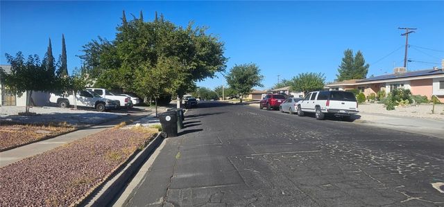 15728 La Paz, Victorville, CA 92395