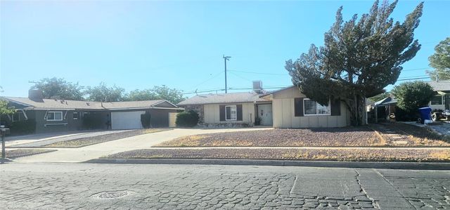 15728 La Paz, Victorville, CA 92395
