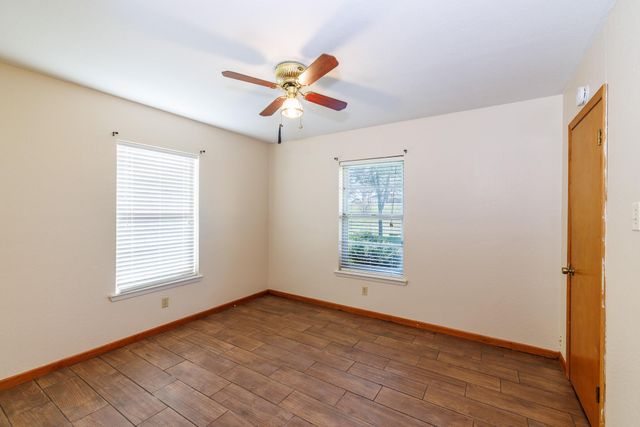 21 N CR 235, Gonzales, TX 78629