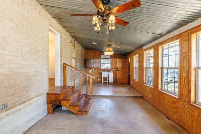 21 N CR 235, Gonzales, TX 78629