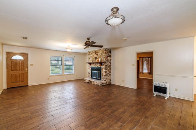 21 N CR 235, Gonzales, TX 78629