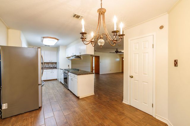 21 N CR 235, Gonzales, TX 78629