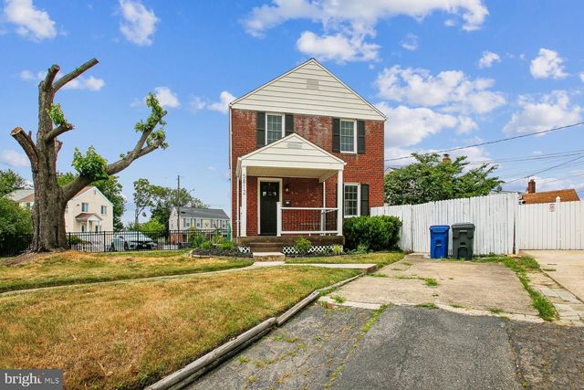 5812 N N KINGS HWY, Alexandria, VA 22303