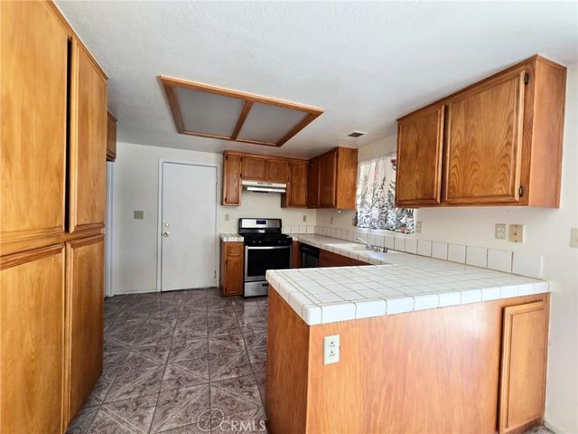 45521 13, Lancaster, CA 93534