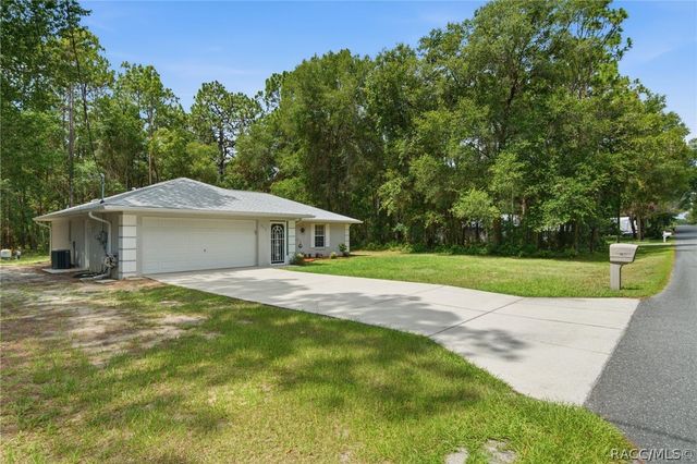 3198 E Bradley Street, Inverness, FL 34453
