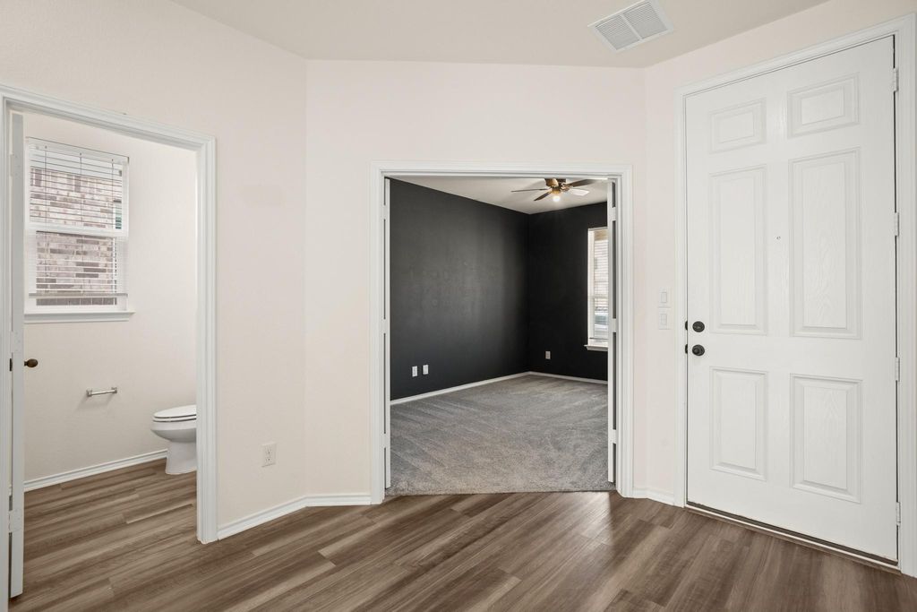 109 Pilsener PASS, Austin, TX 78728