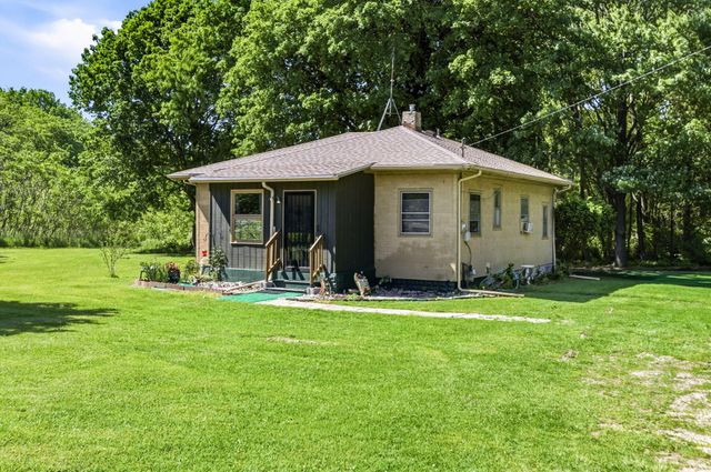 1356 Pipestone Road, Benton Charter Twp, MI 49022