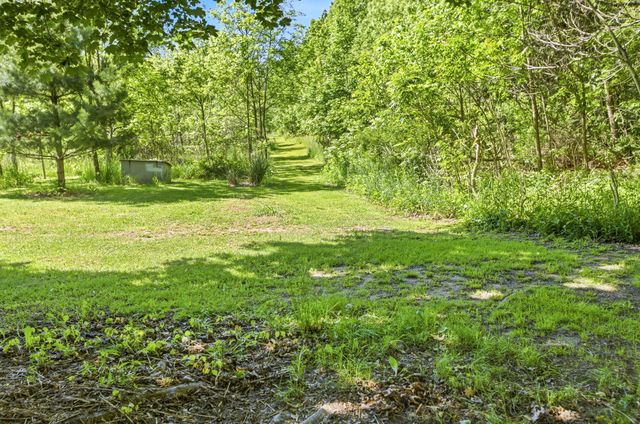 1356 Pipestone Road, Benton Charter Twp, MI 49022