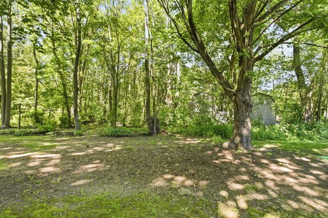 1356 Pipestone Road, Benton Charter Twp, MI 49022