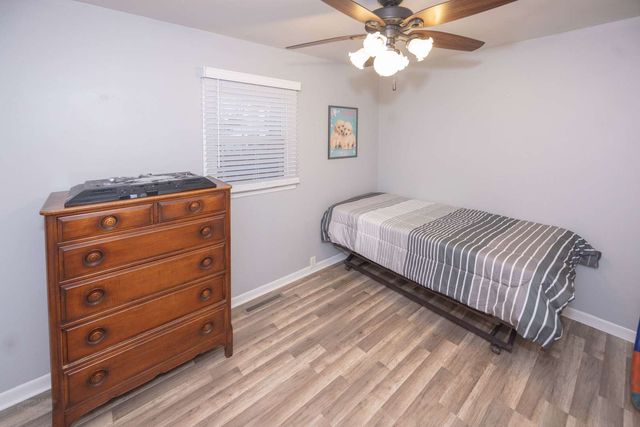 320 S Raynor Avenue, Joliet, IL 60436