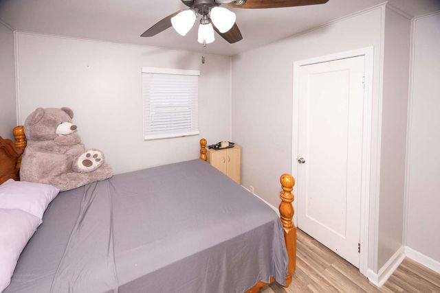 320 S Raynor Avenue, Joliet, IL 60436