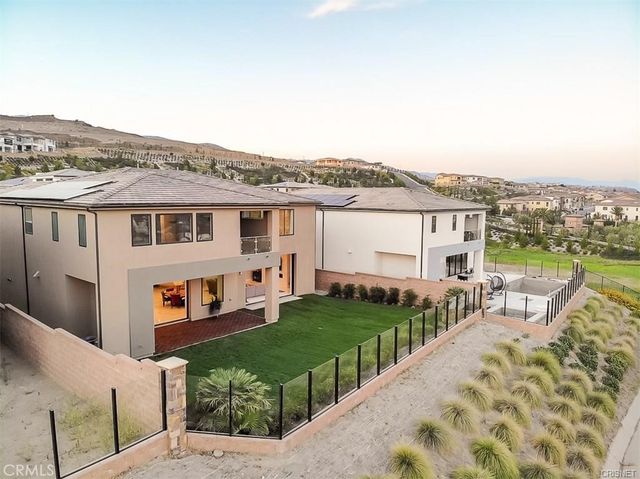 11527 N Darcy, Porter Ranch, CA 91326