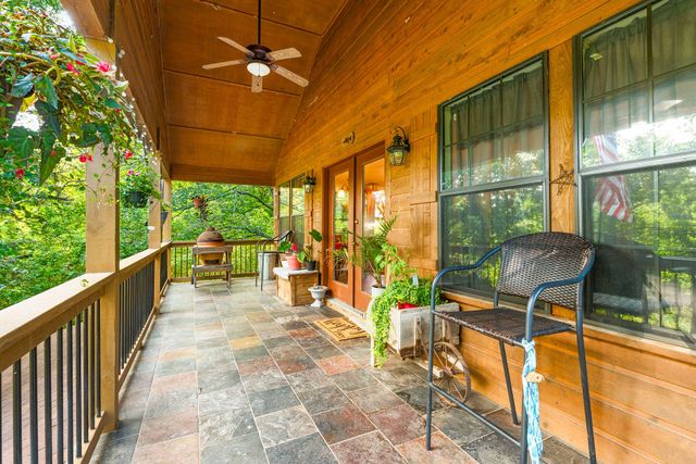 518 Baker Hole Road, Galena, MO 65656