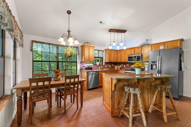 518 Baker Hole Road, Galena, MO 65656