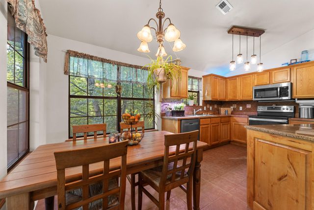 518 Baker Hole Road, Galena, MO 65656