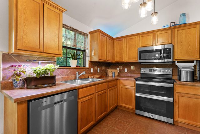 518 Baker Hole Road, Galena, MO 65656