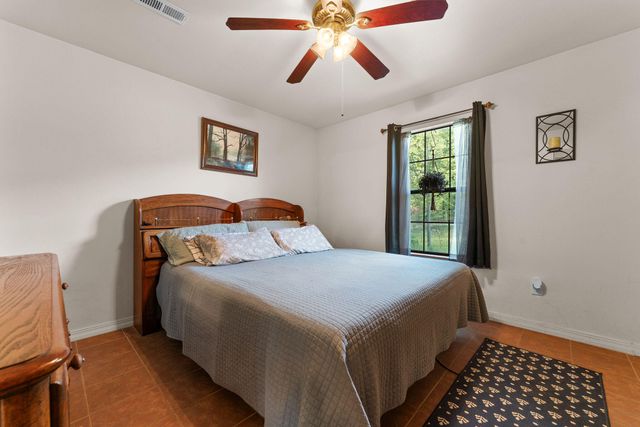 518 Baker Hole Road, Galena, MO 65656