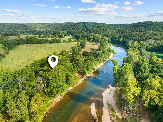 518 Baker Hole Road, Galena, MO 65656