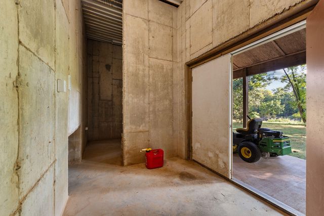 518 Baker Hole Road, Galena, MO 65656