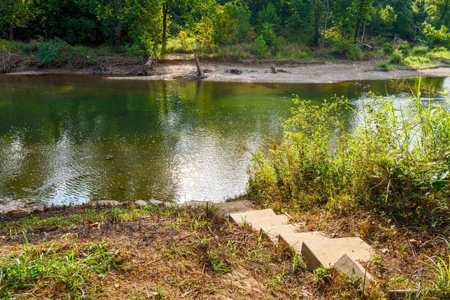 518 Baker Hole Road, Galena, MO 65656