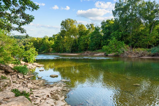 518 Baker Hole Road, Galena, MO 65656