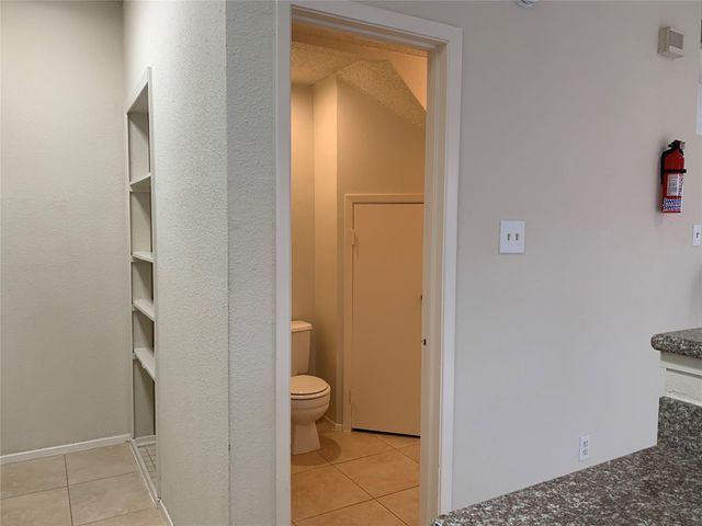 2710 Grants Lake Boulevard M5, Sugar Land, TX 77479