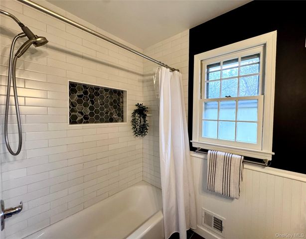 1131 Dobbs Ferry Road, White Plains, NY 10607