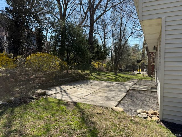 1131 Dobbs Ferry Road, White Plains, NY 10607