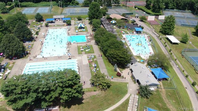 1131 Dobbs Ferry Road, White Plains, NY 10607