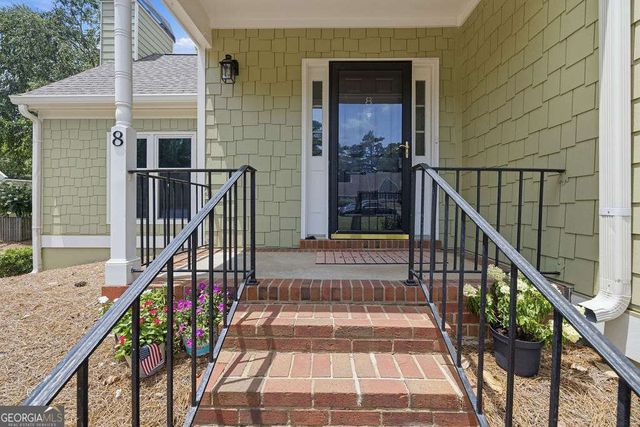 8 Vernon Glen Court, Sandy Springs, GA 30338