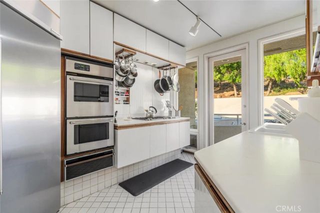 120 Stagecoach Road, Bell Canyon, CA 91307