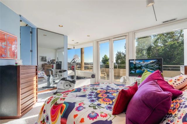 120 Stagecoach Road, Bell Canyon, CA 91307