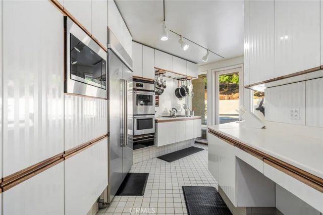 120 Stagecoach Road, Bell Canyon, CA 91307