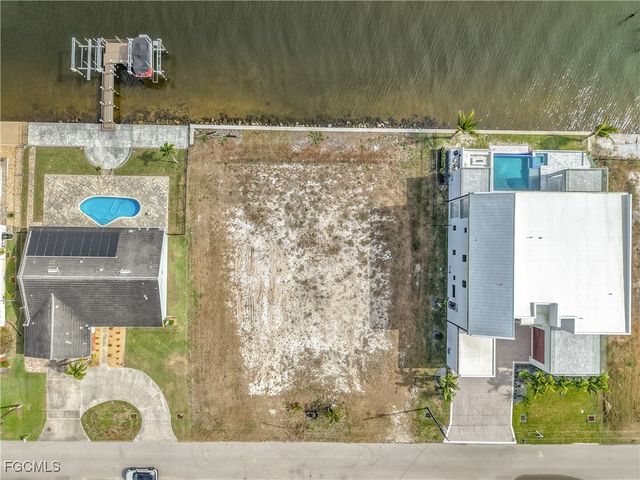 5827 SW 1st AVE, Cape Coral, FL 33914