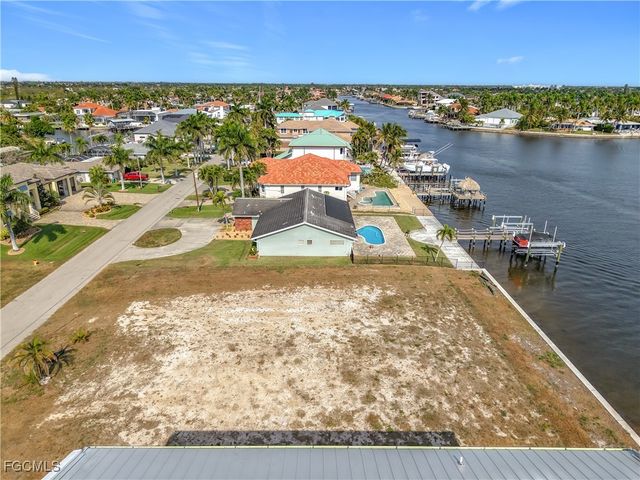5827 SW 1st AVE, Cape Coral, FL 33914
