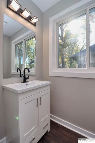 2435 South Street, Lincoln, NE 68502