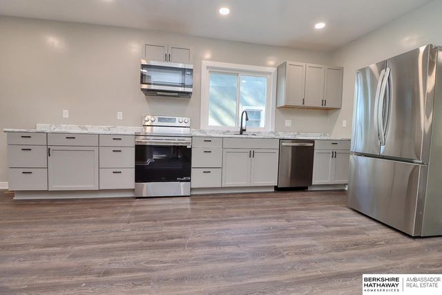 2435 South Street, Lincoln, NE 68502