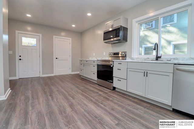 2435 South Street, Lincoln, NE 68502