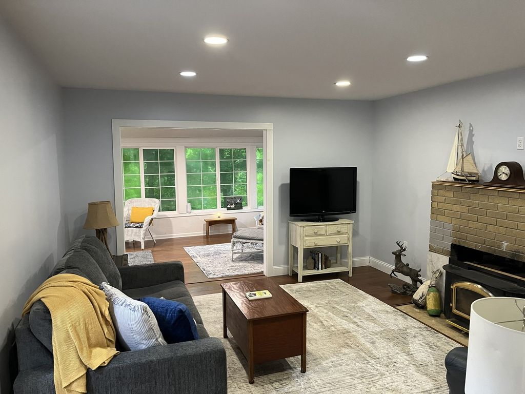 Image 12 of property listing at 1890 Lackey Lane, Centralia, IL 62801