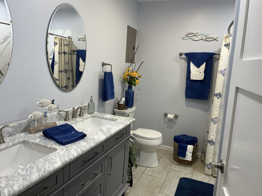Image 5 of property listing at 1890 Lackey Lane, Centralia, IL 62801