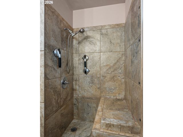 6534 Se KNIGHT St, Portland, OR 97206
