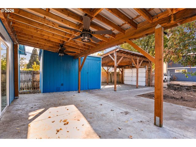 6534 Se KNIGHT St, Portland, OR 97206