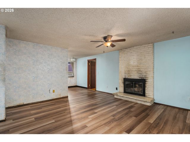 6534 Se KNIGHT St, Portland, OR 97206