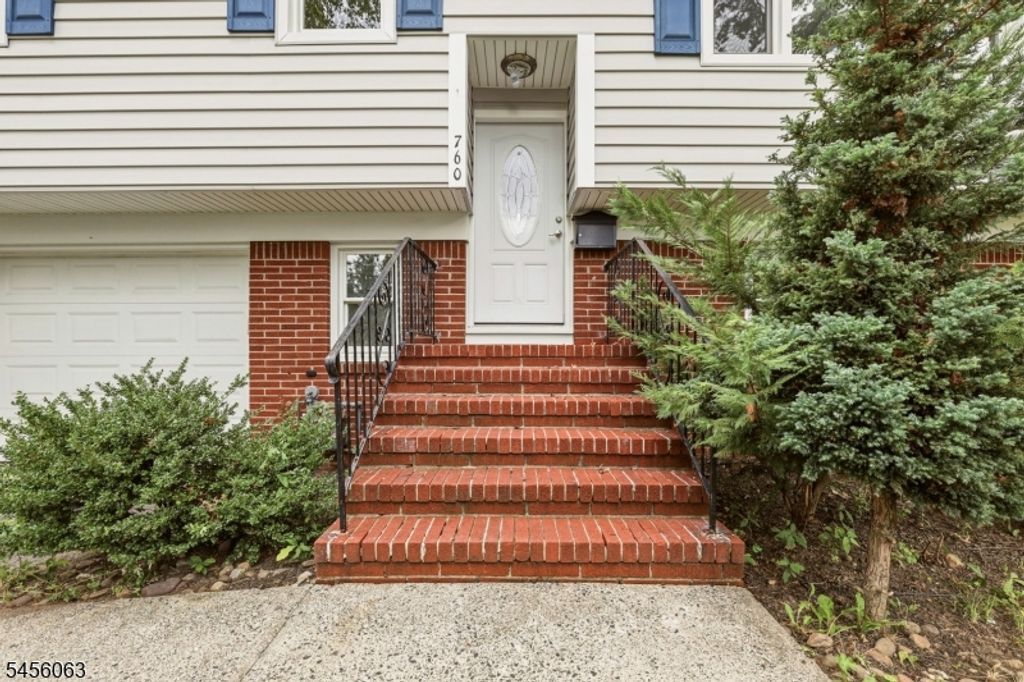760 Harrison Ave, Roselle Boro, NJ 07203 — photo 4