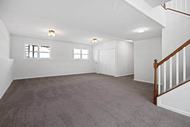 3022 W 84th Place, Merrillville, IN 46410