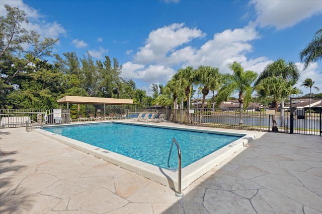 20929 Boca Ridge Dr, Boca Raton, FL 33428