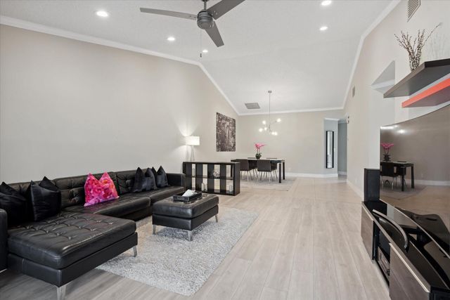 20929 Boca Ridge Dr, Boca Raton, FL 33428