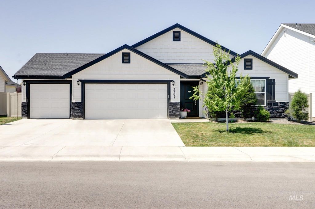 3373 S Rosa Parks Way, Nampa, ID 83686