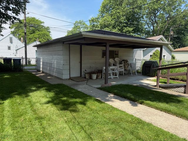 12448 Elizabeth Street S, Calumet Park, IL 60827