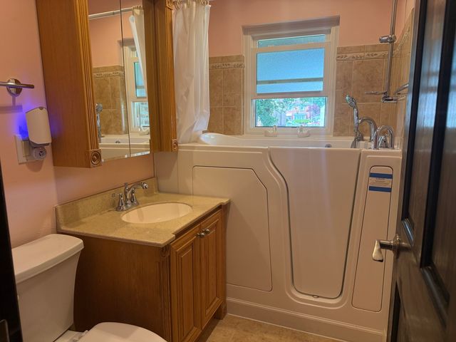 12448 Elizabeth Street S, Calumet Park, IL 60827